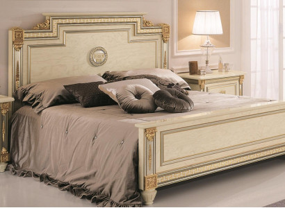 Royal Bed 2x Bedside tables Bedroom Suite 3pcs. Set of wooden beds new