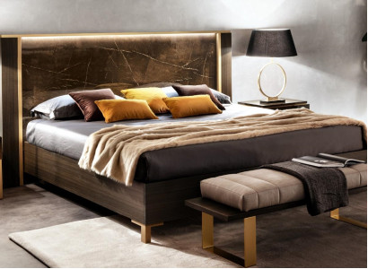 Design Bedroom 3 pcs. Leather Bed 2x Bedside table Classic r Luxury Beds Set