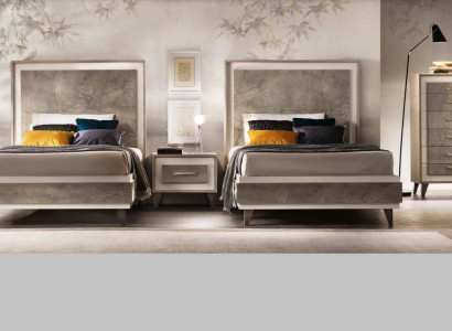 Bedroom Set Bed Bedside tables Chest of drawers Stil Suite Italian Furniture 4 pcs