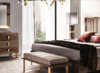 Table Classic Chest of drawers Mirror Chest of drawers Dressing table Bedroom