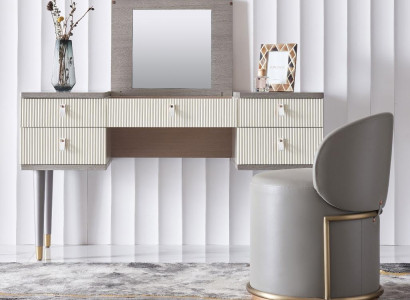 Table Classic Console Mirror Decorative Chest of drawers Dressing table Bedroom