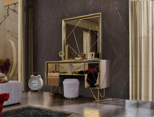 Bedroom set Bed Bedside tables Dressing table with Mirror in elegant Italian style in White Color