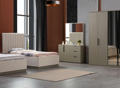 Set 5 pieces. Bedroom 2x Beds Bedside table Italian style suite