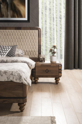 Classic s Bedroom Set Luxury Brown Bed Bedside tables Dressing table