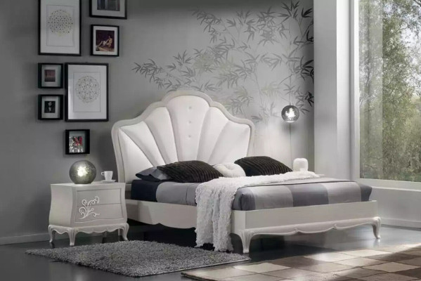 Luxury Bedroom Set 5 pieces. Bed 2x Bedside tables Chest of drawers Designer Furniture