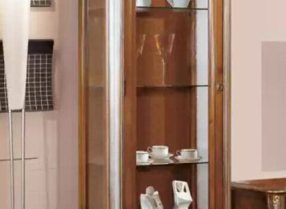 Luxurious high quality display case from brown Wood Classic Furniture Wardrobe