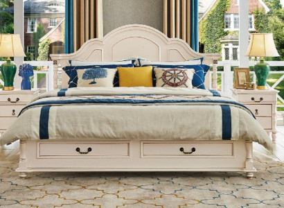 Amazing Bedroom Set with Bed and Nightstands in White