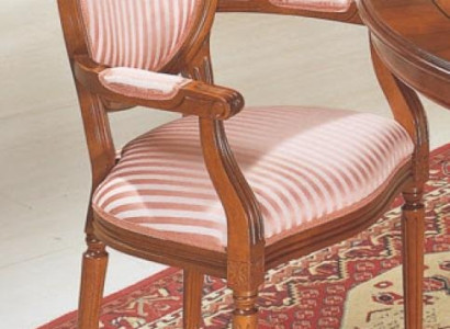 Classic r wooden chair with armrests luxurious dining room chair