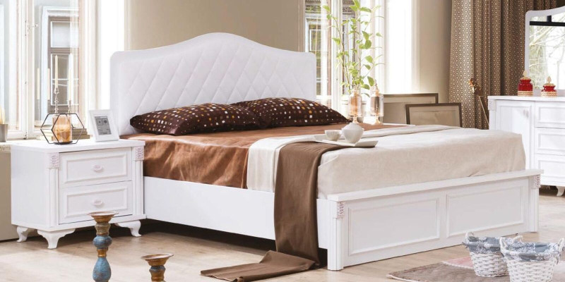Luxury bedroom set 4 pieces. Bed 2 Bedside tables Chest of drawers Landhfrom  Furniture new
