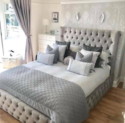 Large Fabric Bed Chesterfield Design Upholstered Textile Designer Double Beds