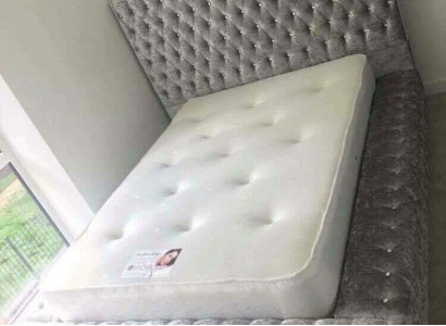 Classic r English Style Bed Double Textile Chesterfield Beds 160x200cm new