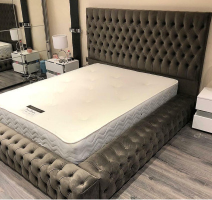 Chesterfield Bed Bedroom Beds Textile 180x200cm Velvet Big Hotel Beds new