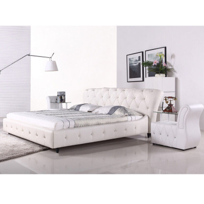 White Upholstered Designer Chesterfield Bed Bedroom Textile Furniture