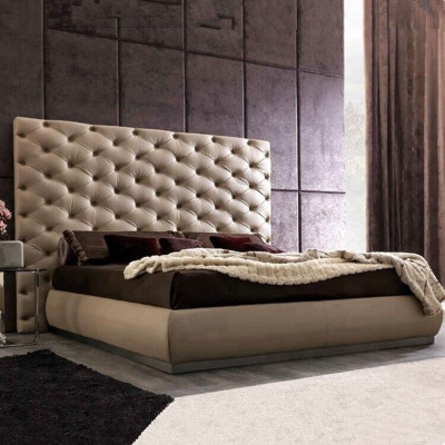 Beige Wall Panel Chesterfield Luxury Bed Designer Double Beds