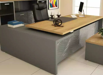 Modern office desk - high-quality office furniture for efficient work