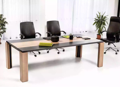 High-quality conference tables for efficient discussions and meetings