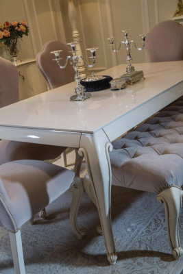 Dining room set 9 pieces. Suite Table 4x Chair Chest of drawers Mirror Display case Stool