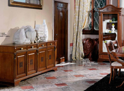 Luxurious Chest of drawers with 4 doors and 4 drawers in brown color