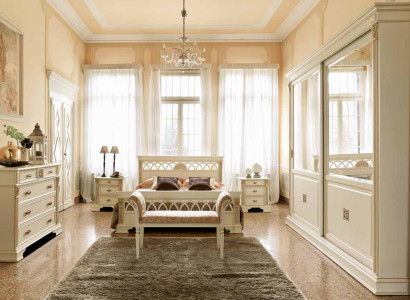 Bed + 2x Bedside table 3 pcs. Bedroom Set Solid wood Designer Luxury Bedroom Baroque