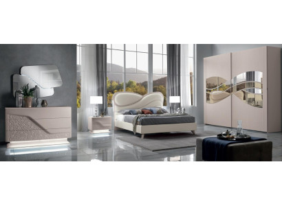 Bedroom set 5 pieces. Luxury Bed 2x Bedside table Chest of drawers Wardrobe Wood new