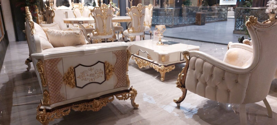 Luxury Chesterfield Set 3+3+1 Coffee table Baroque Rococo seat cushion sets