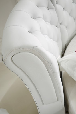 Chesterfield Round Bed Furniture Upholstery Beds Bedroom Furniture Leather Bed Hotel