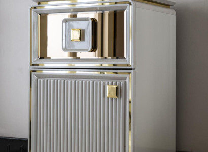 Chest of drawers White Beautiful Chest of drawers Wardrobe Metal Design Modern Bedroom Luxury new