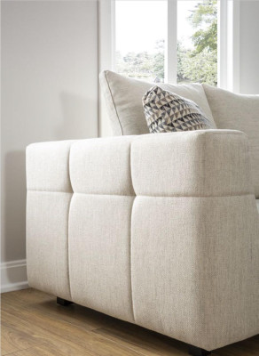 Luxury Modern Sofa 3 Seater Upholstered Sofa White Textill Seat Design Couch Sofas