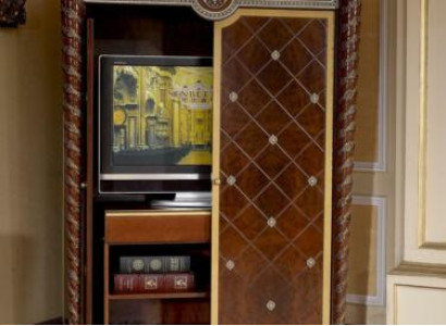 Antique style Chest of drawers TV cabinet TV Hi Fi Wardrobe Luxury class Baroque Rococo new
