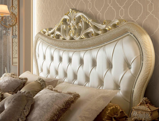Chesterfield Bed Luxury Beds Upholstered bed Double bed Classic s Wood Hotel