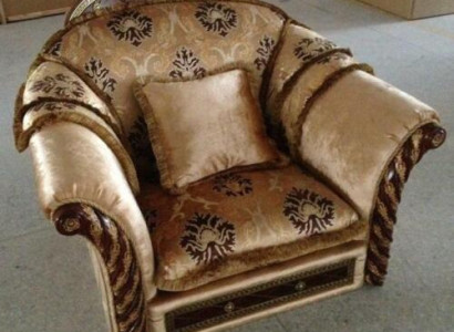 Antique Style Baroque Rococo Sofa Noble Luxury Couche Upholstery new 1 Seater Armchair new