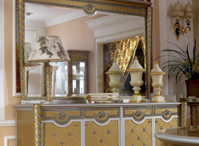 Noble Medusa Chest of drawers Buffet XXL Chests of drawers Wardrobe with Mirror Baroque Rococo new