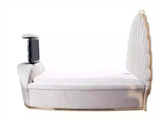 Royal Bed Luxury Beds Furniture Bedroom 200x200 Furnishings